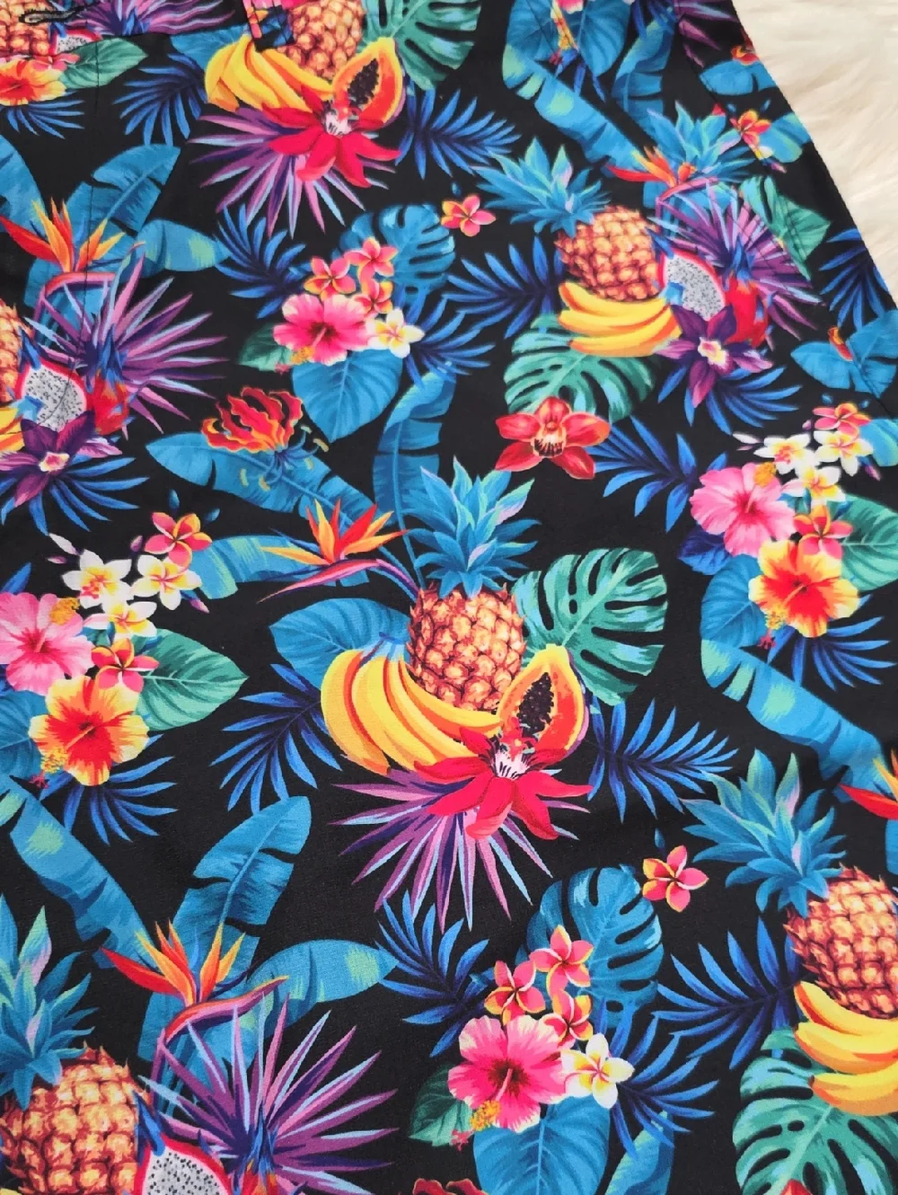 NWT Hreski Tropical Fruits Golf Shorts- Size 36